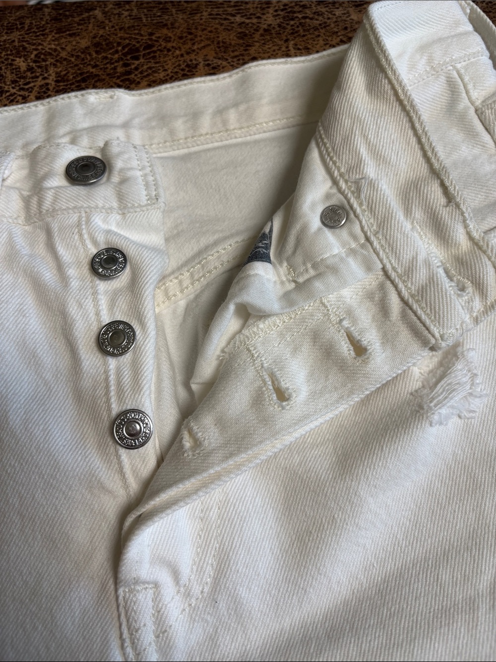 Levi's Cream Frayed Hem Straight Jeans - Picture 4 of 9